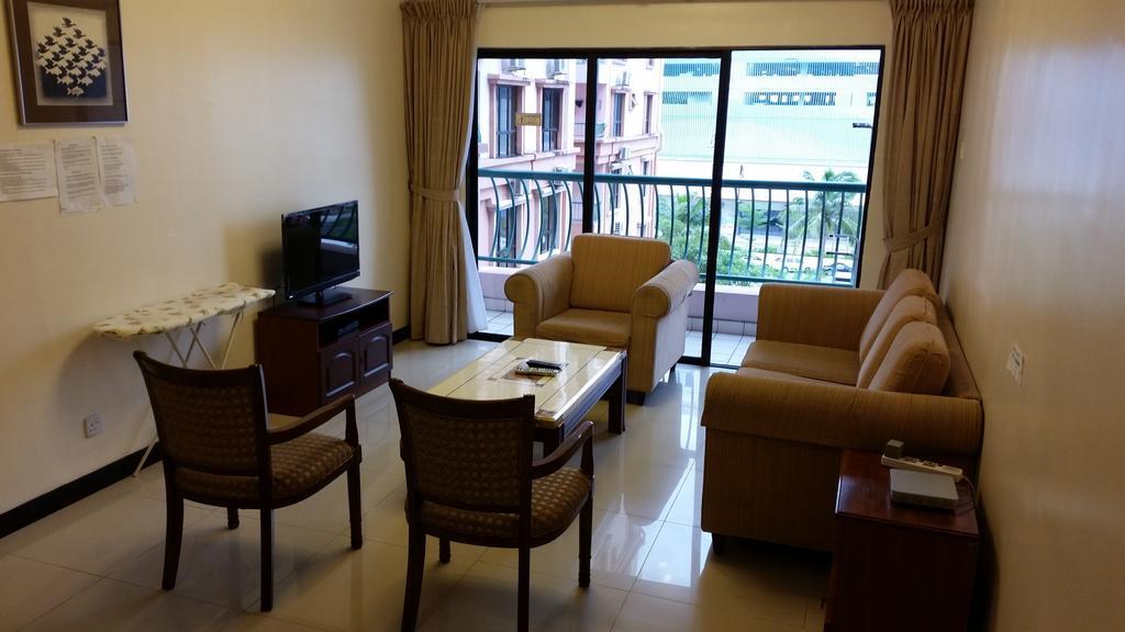 Marina Court Kota Kinabalu- Bigger Group Stay Together- 6 Bedroom Apartments 客房 照片