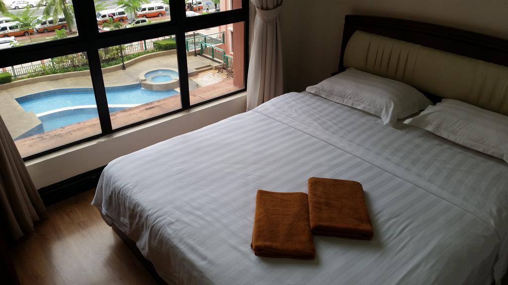Marina Court Kota Kinabalu- Bigger Group Stay Together- 6 Bedroom Apartments 客房 照片