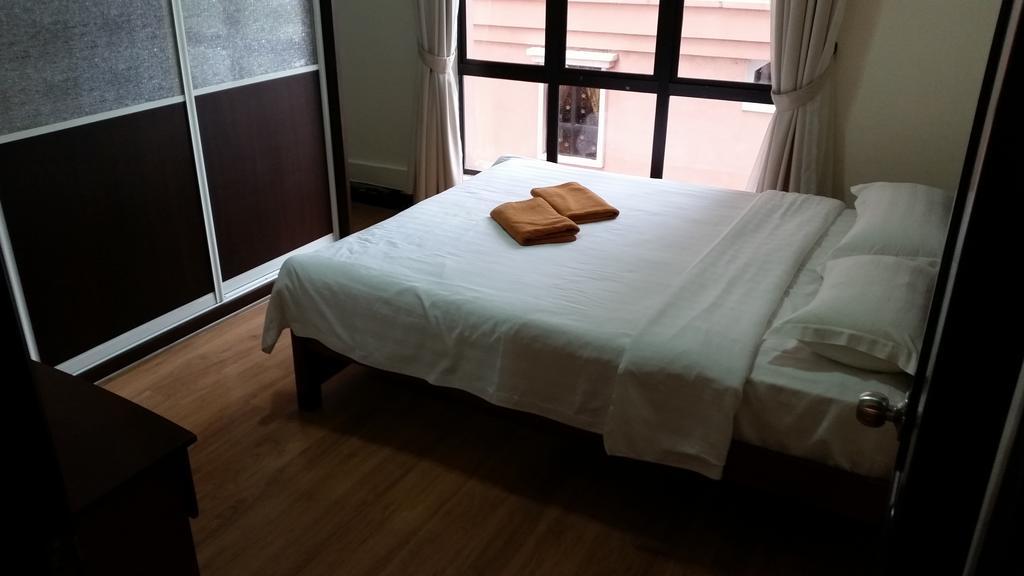Marina Court Kota Kinabalu- Bigger Group Stay Together- 6 Bedroom Apartments 客房 照片